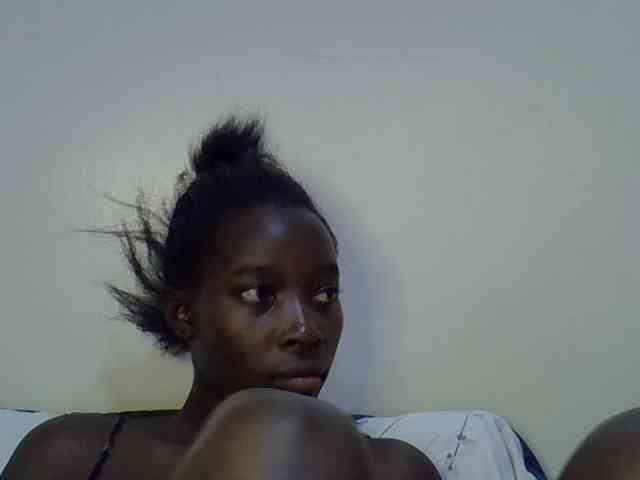 miss-vibes webcam
