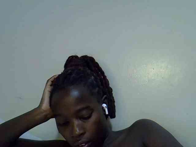 miss-vibes webcam