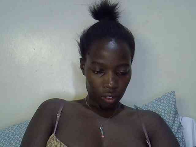 miss-vibes webcam