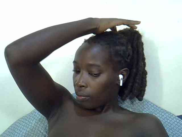 miss-vibes webcam