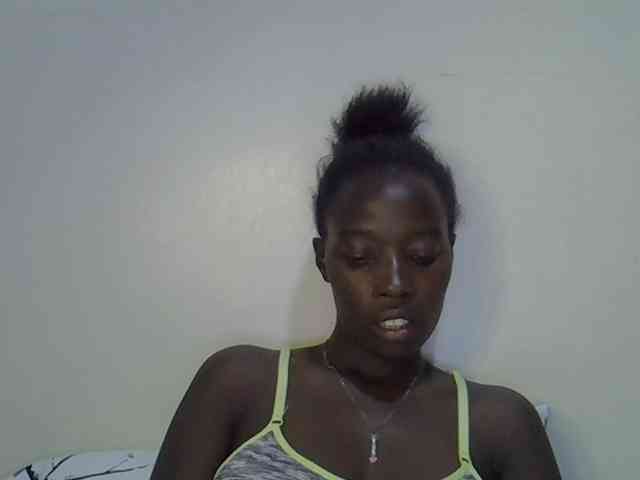 miss-vibes webcam