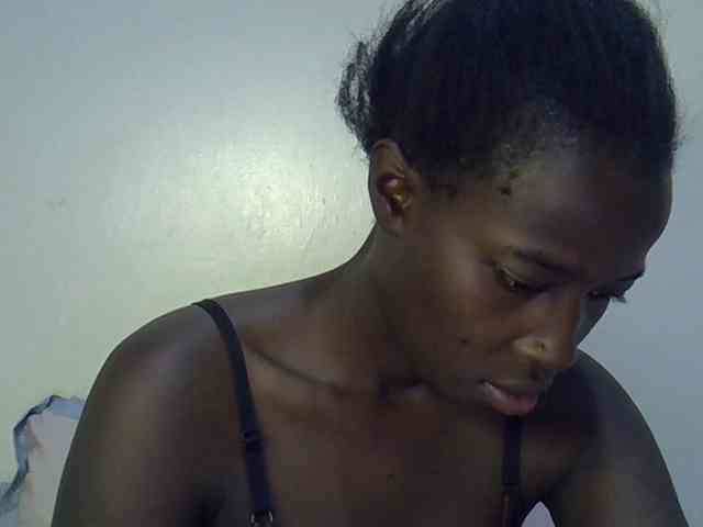 miss-vibes webcam