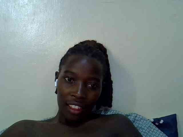miss-vibes webcam