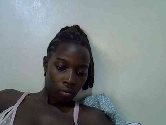 miss-vibes webcam