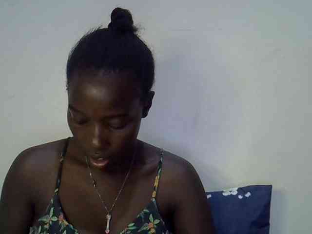 miss-vibes webcam