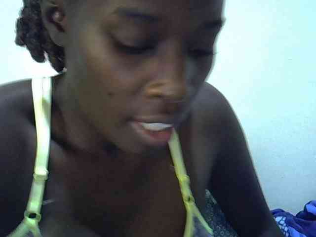 miss-vibes webcam