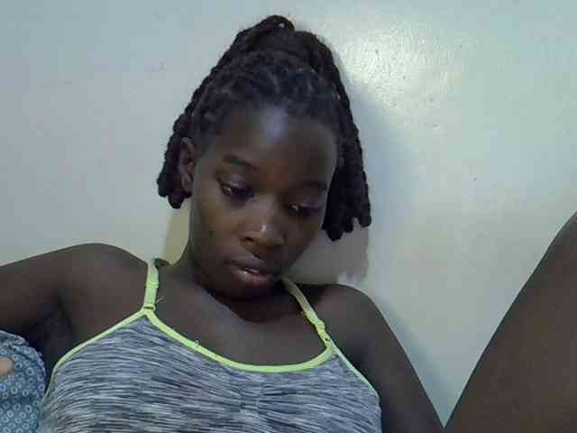 miss-vibes webcam