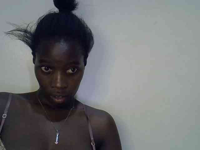 miss-vibes webcam