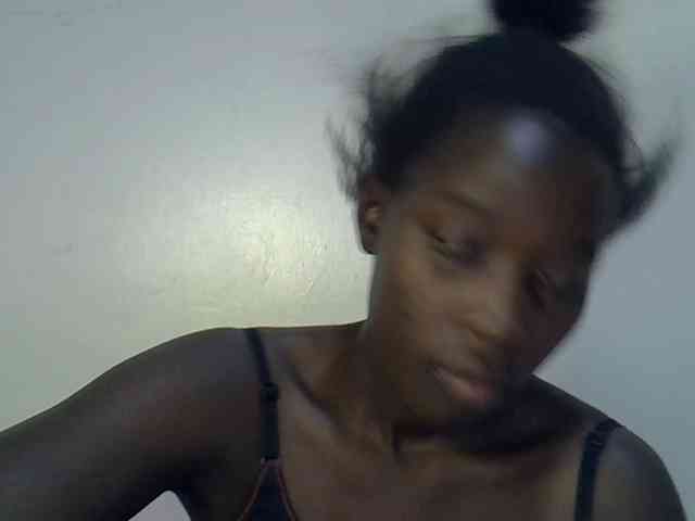 miss-vibes webcam