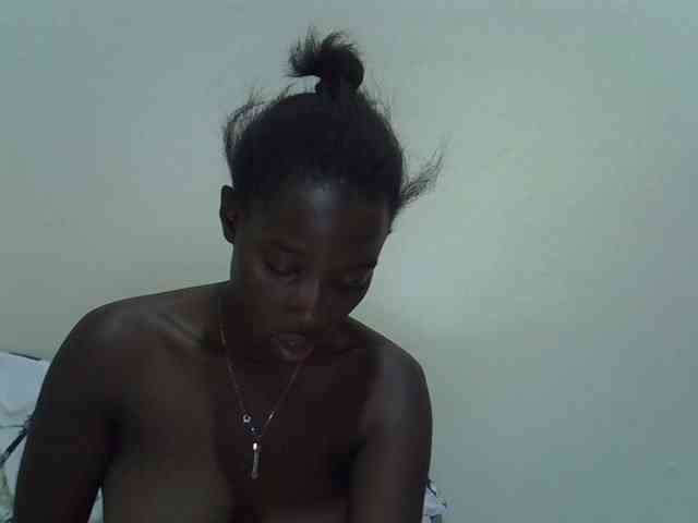 miss-vibes webcam