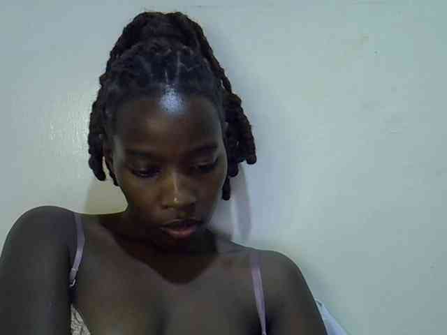 miss-vibes webcam