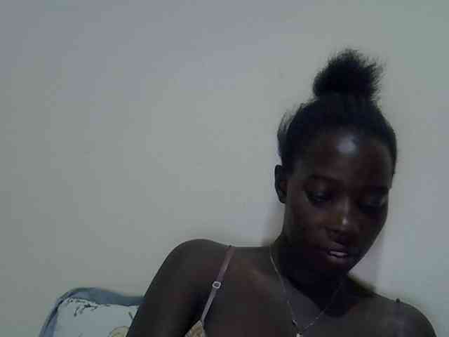 miss-vibes webcam
