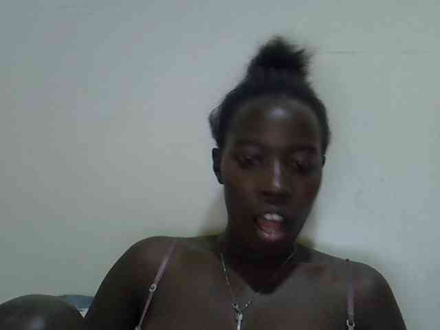 miss-vibes webcam