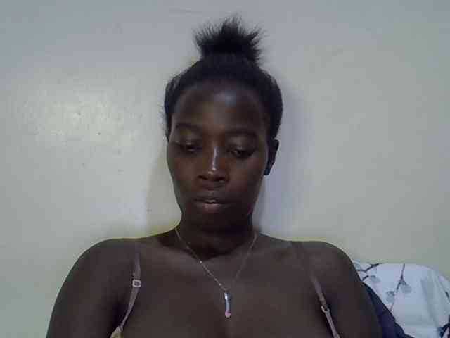 miss-vibes webcam