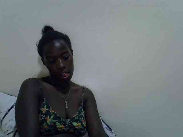 miss-vibes webcam