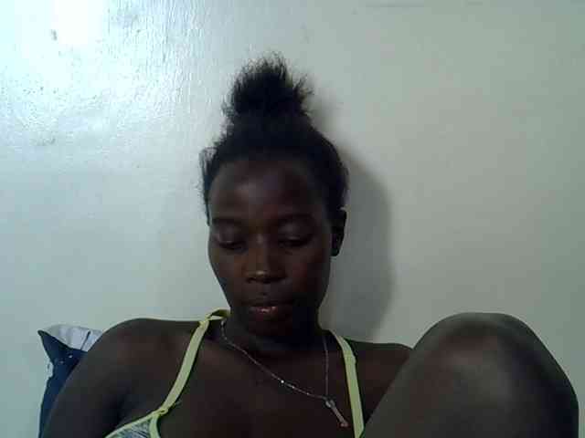 miss-vibes webcam