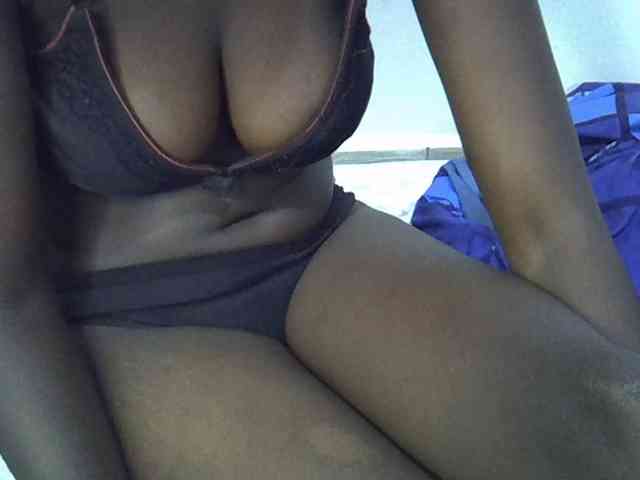 miss-vibes webcam