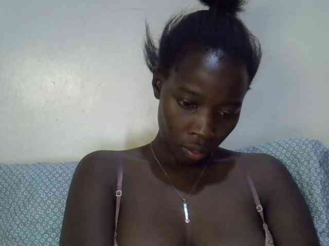 miss-vibes webcam