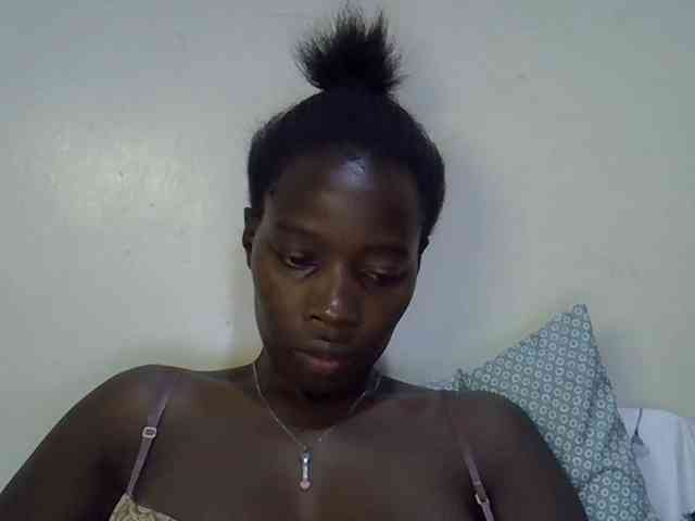 miss-vibes webcam