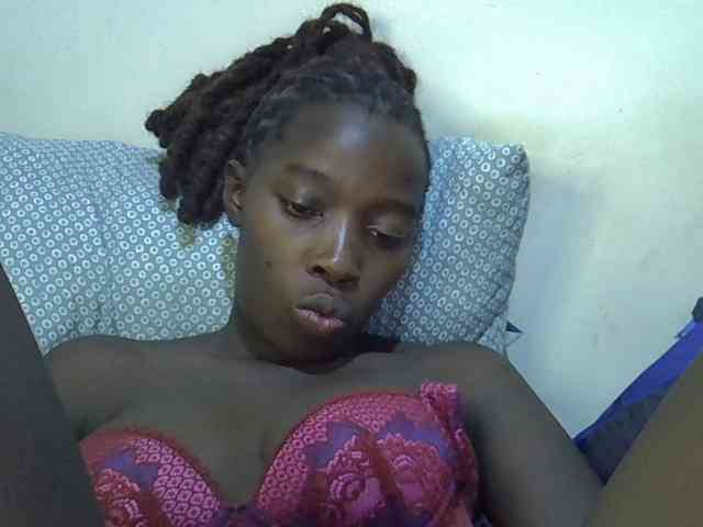 miss-vibes webcam