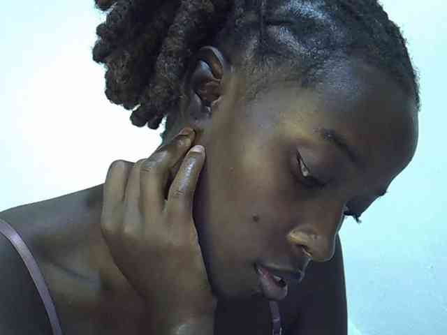 miss-vibes webcam