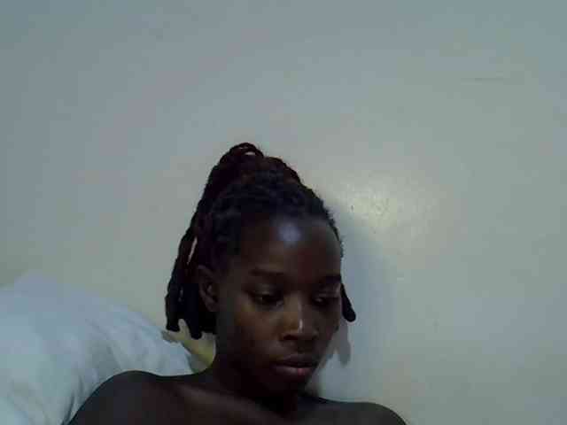 miss-vibes webcam