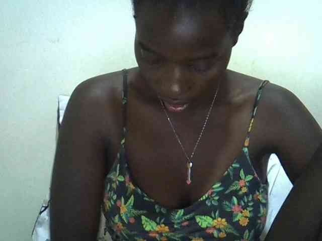 miss-vibes webcam