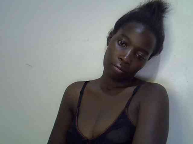 miss-vibes webcam