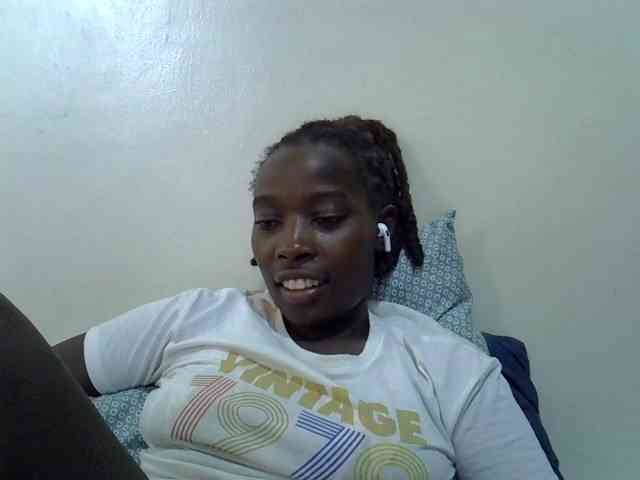 miss-vibes webcam