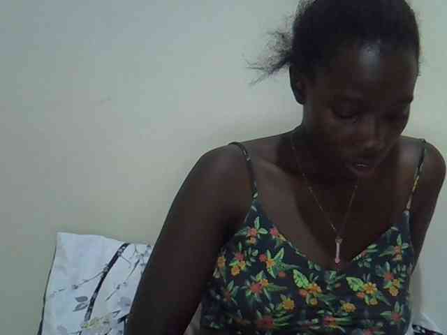miss-vibes webcam