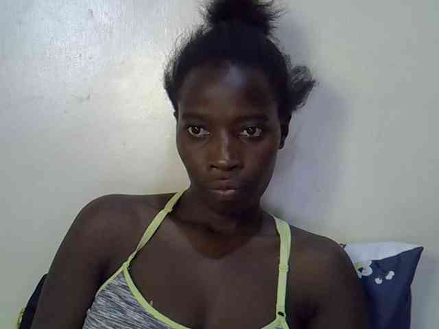 miss-vibes webcam