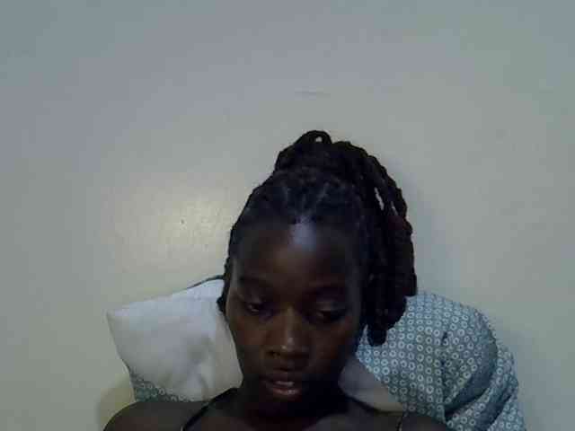 miss-vibes webcam