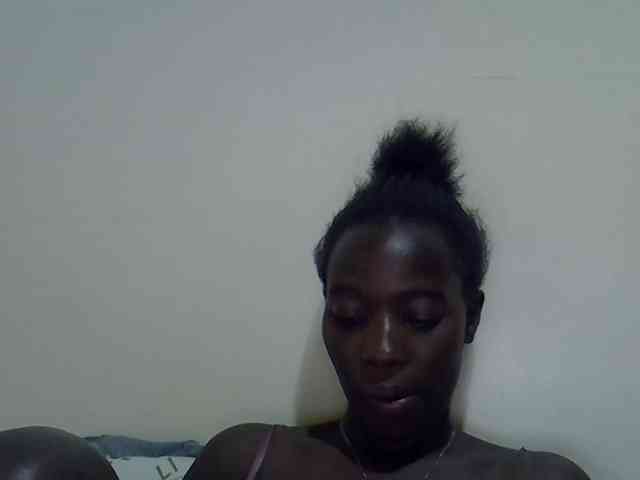 miss-vibes webcam