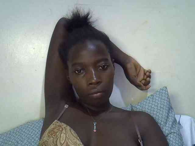 miss-vibes webcam
