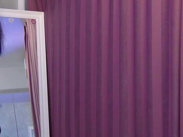SelenaVelvet live cam on BongaCams