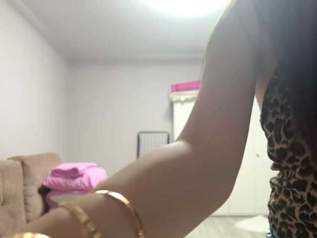 KeilaFodor live cam on BongaCams