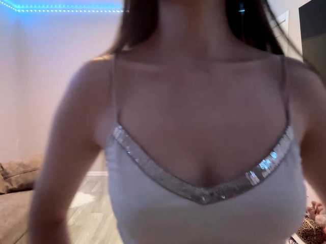 KeilaFodor live cam on BongaCams