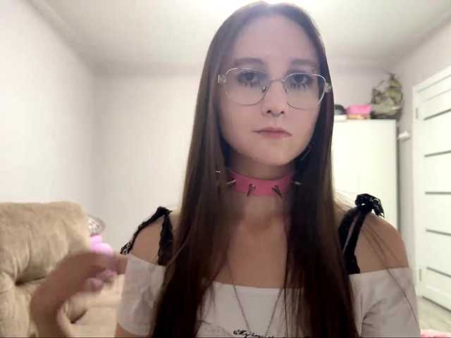 KeilaFodor, 18 y/o - Live Cam on BongaCams