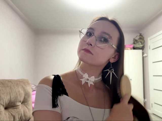 KeilaFodor live cam on BongaCams