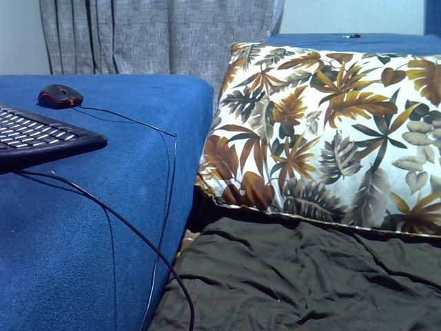 hot-mellissa live cam on BongaCams