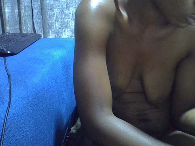 hot-mellissa live cam on BongaCams