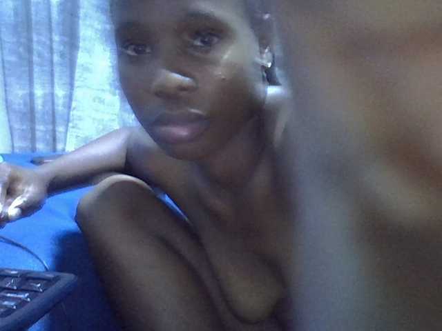 hot-mellissa live cam on BongaCams