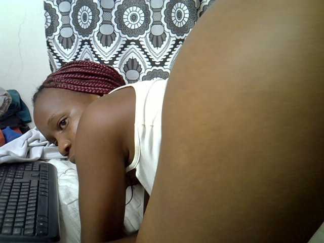 hot-mellissa live cam on BongaCams