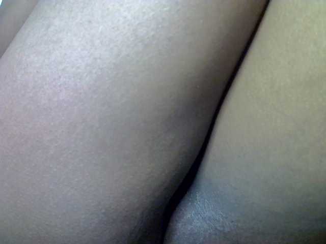 hot-mellissa live cam preview