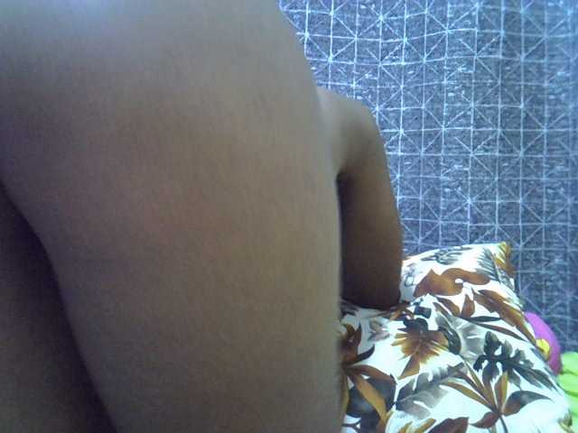 hot-mellissa live cam on BongaCams