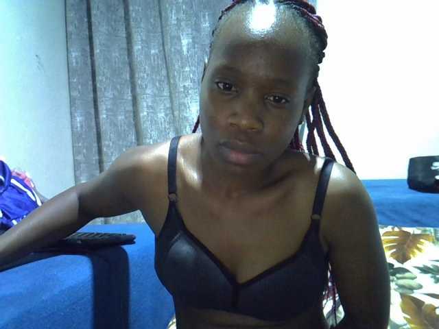 hot-mellissa live cam on BongaCams