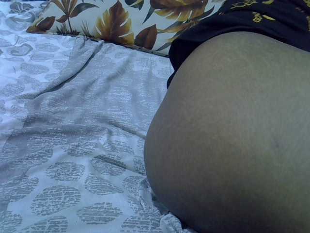 hot-mellissa live cam on BongaCams