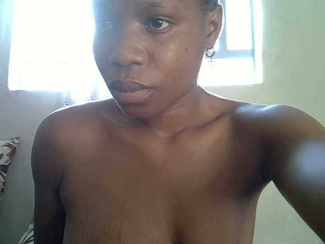 hot-mellissa live cam on BongaCams