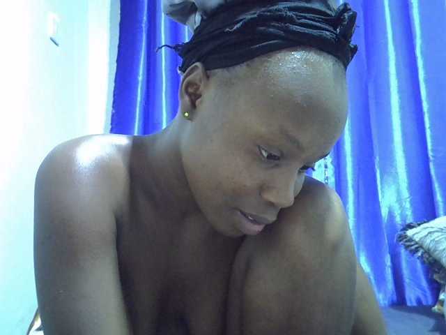hot-mellissa live cam on BongaCams
