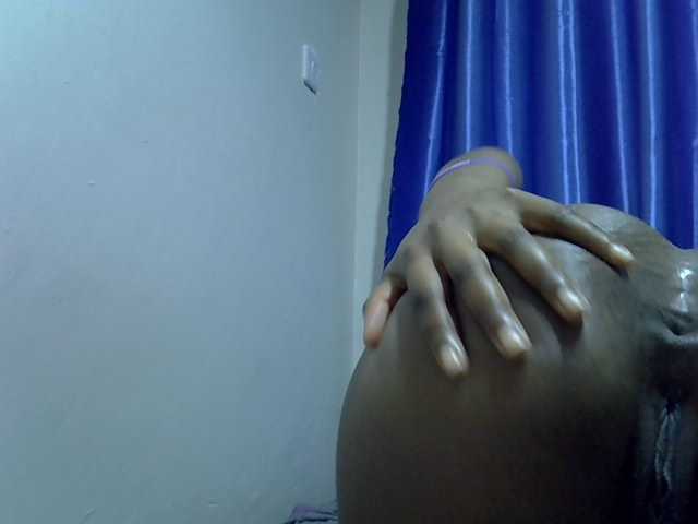 hot-mellissa live cam on BongaCams